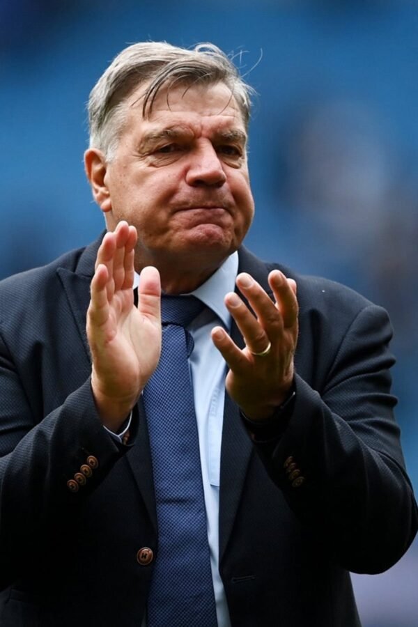 Football Manager Sam Allardyce in Max Navy Suit - Image 2